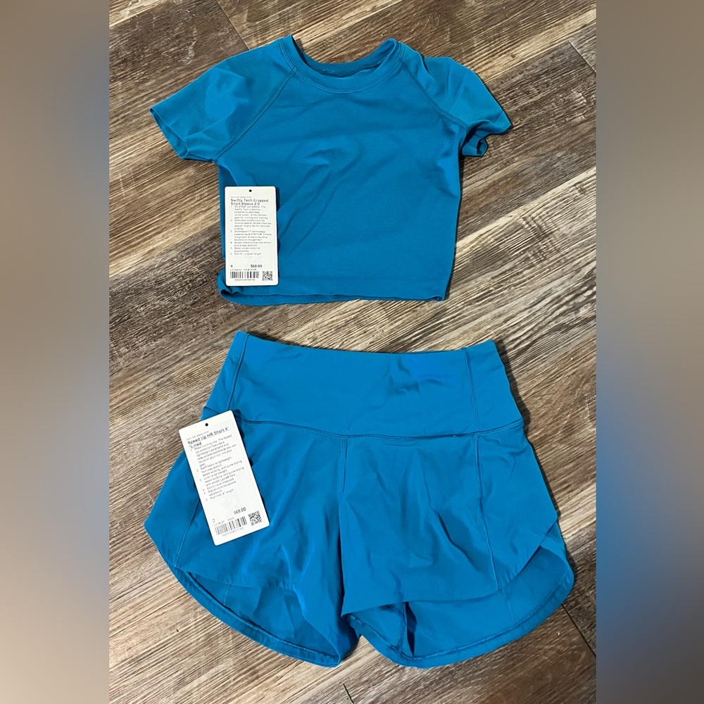 Lululemon cropped swiftly and 2” HR speed up short.
Hawaiian Blue.
